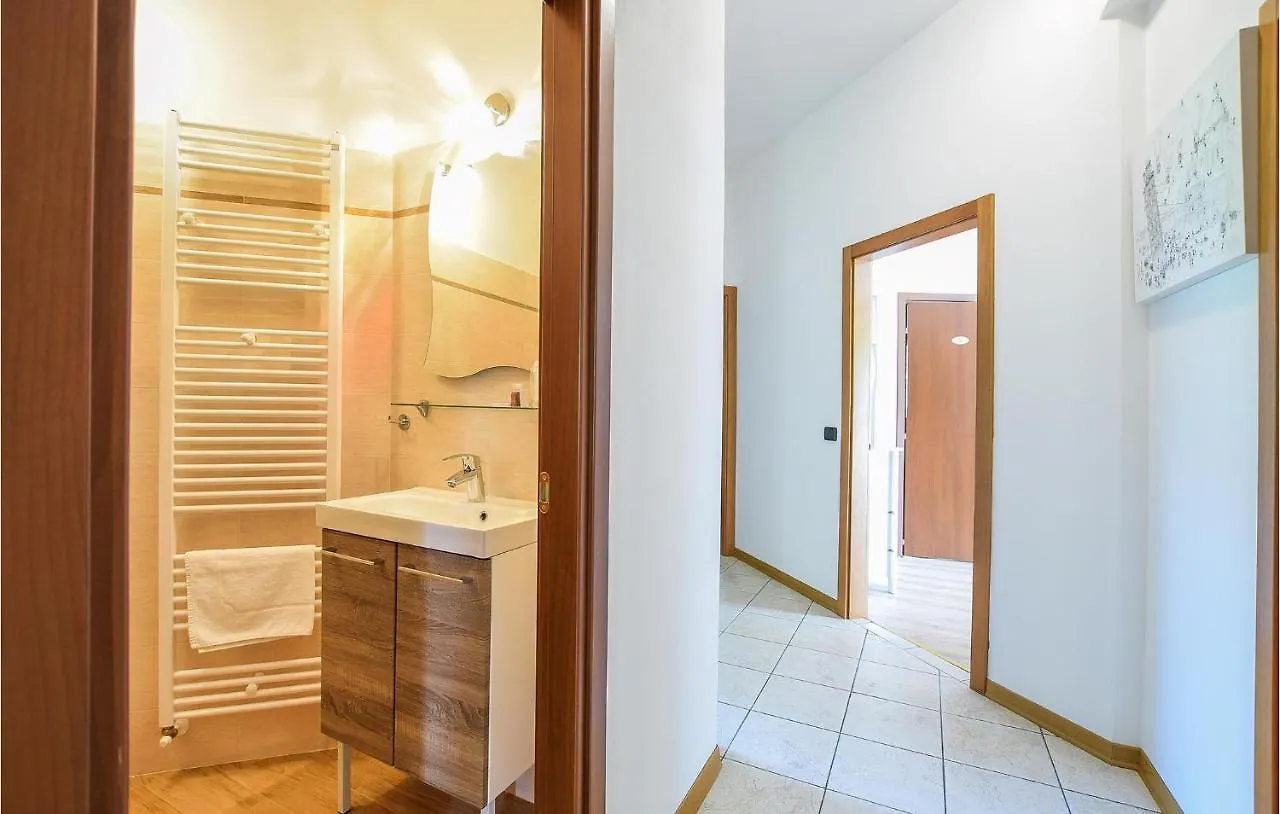 Gorgeous Home In Sovramonte With Wifi Itálie